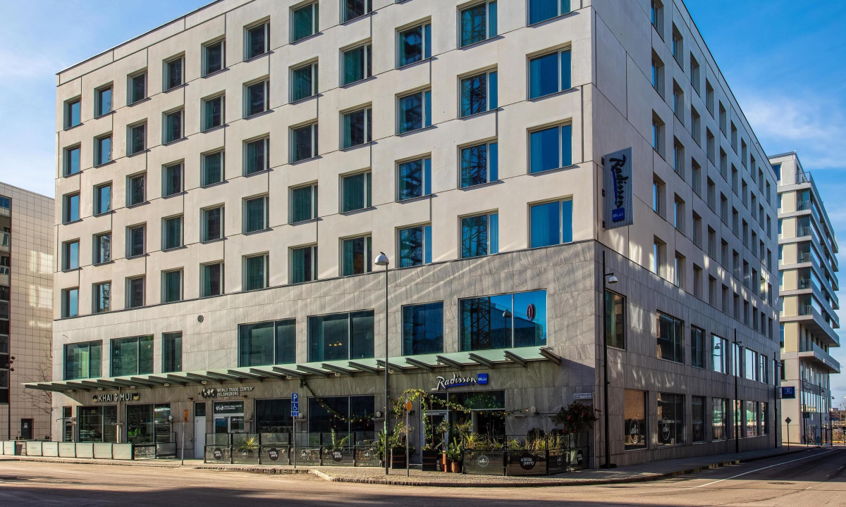Stor vit byggnad