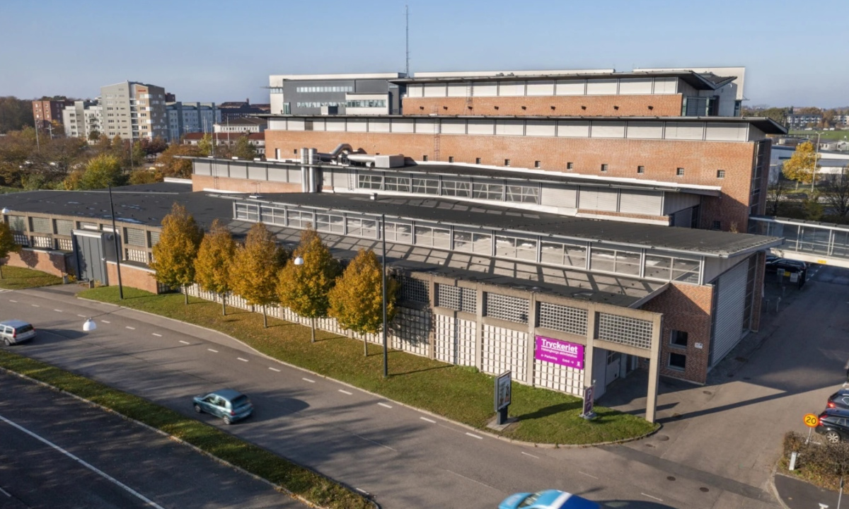 Stor industribyggnad
